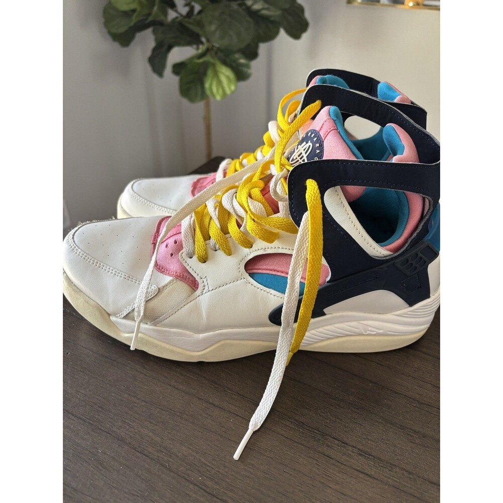 Nike Air Flight Huarache 'Nike Gear Coral Laser Blue' Fd0183-102 Us Men Size 9.5 View 3
